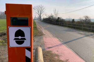 Google Maps può segnalare gli autovelox? Ecco il metodo, ed è completamente legale
