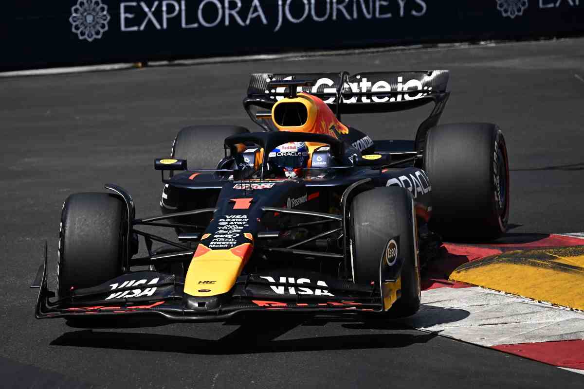 Frecciata di Verstappen alla F1