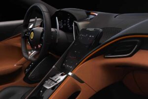Che tipo di infotainment monta Ferrari? Tutti i segreti del cruscotto dell'auto più desiderata al mondo