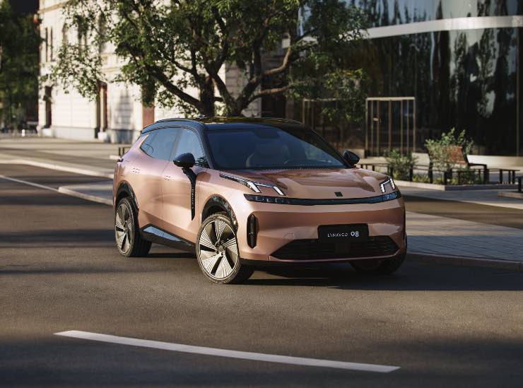 Lynk & Co 08 da 52.995 euro