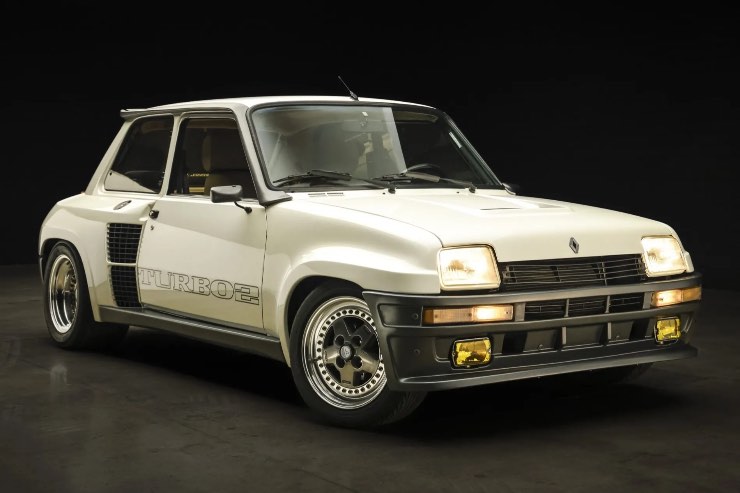Renault R5 Turbo dotata di un motore rotativo