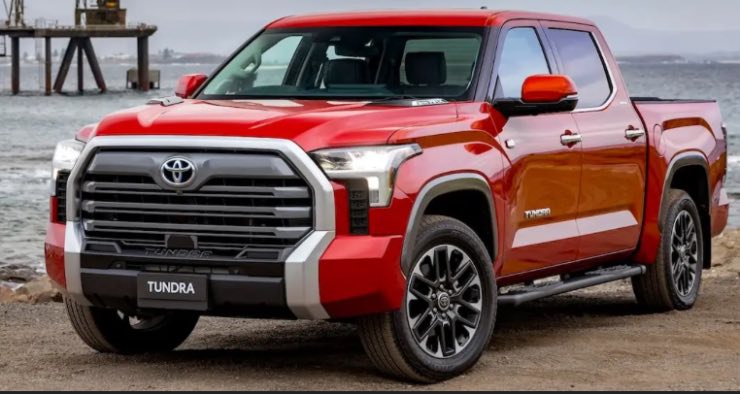 Toyota Tundra problema luci retromarcia