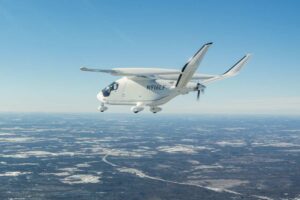 Aereo primo volo elettrico