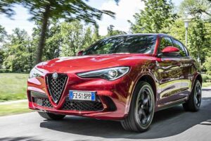 Alfa Rome Stelvio prima foto