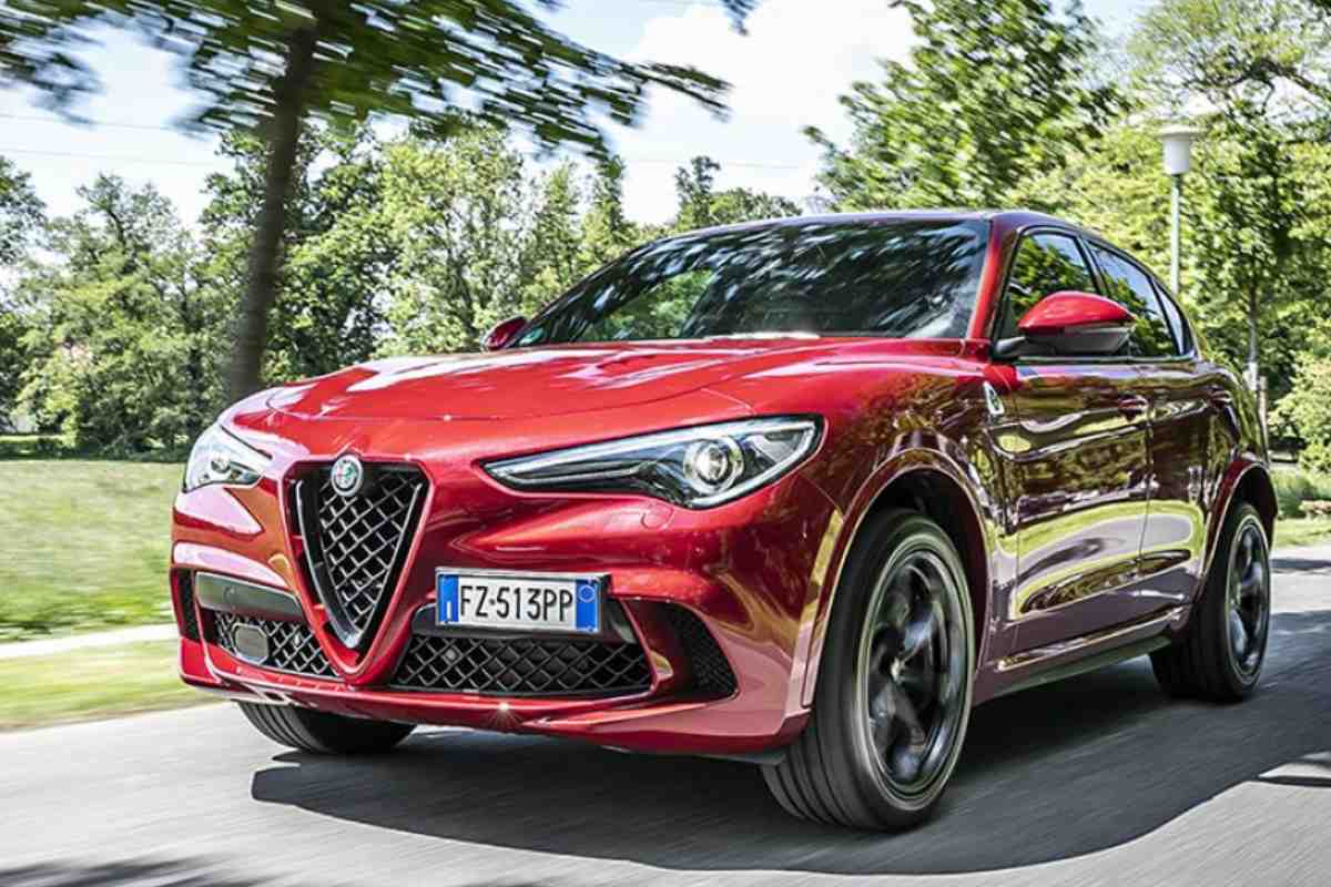 Alfa Rome Stelvio prima foto