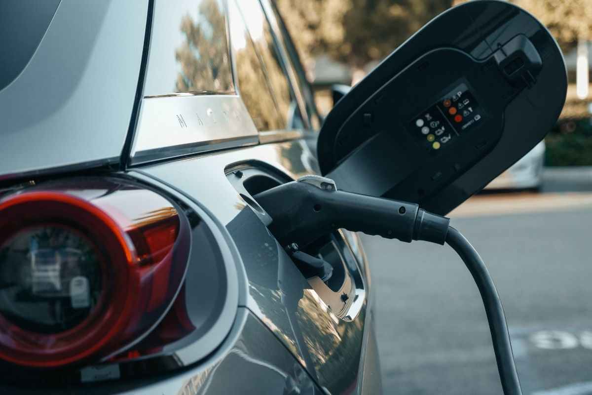 Auto elettrica pronta a riscrivere le regole del gioco
