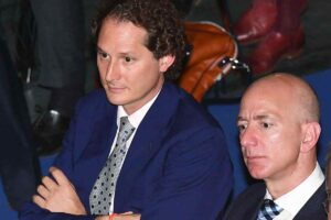 La collaborazione tra Elkann e Bezos