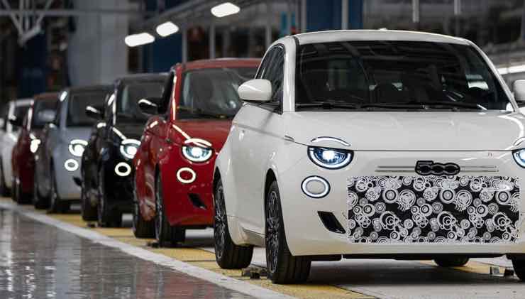 FIAT 500 vuole rilanciare Mirafiori