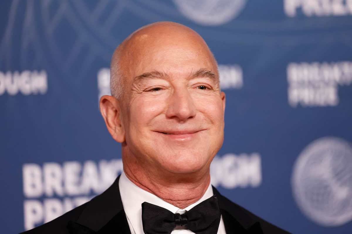 Jeff Bezos che auto ha