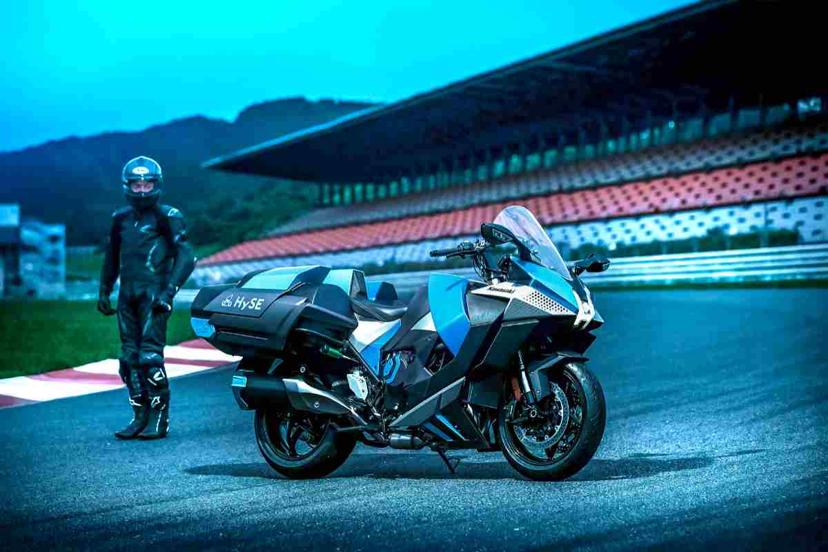 Arriva sul mercato la prima moto a idrogeno