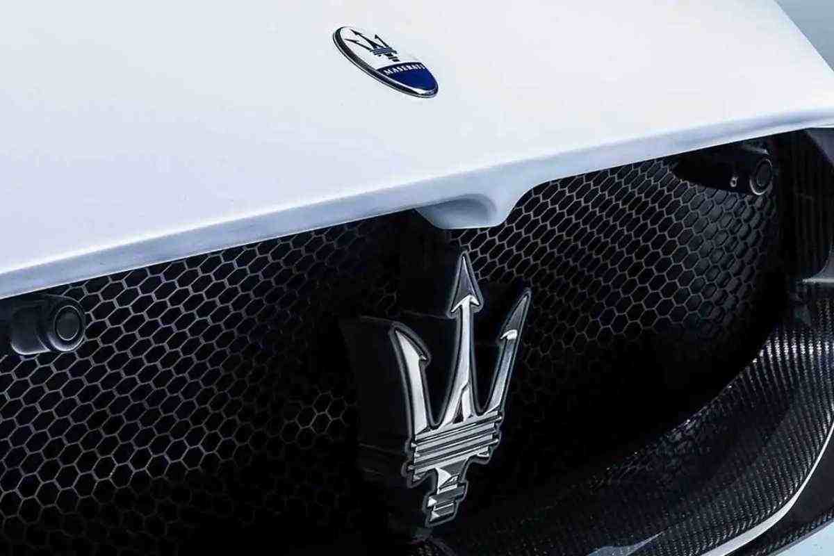 Maserati MC25