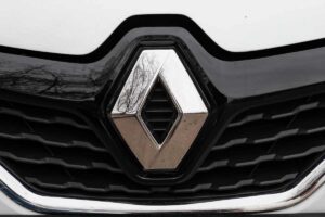 La Renault limousine che nessuno ha mai visto: un salotto stravagante