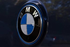 La BMW avvia il richiamo di queste moto: il problema è molto serio, pericolo per i centauri