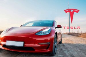 Arriva l'ennesima stoccata alla Tesla: c'è il consiglio ai clienti, è già uno scandalo