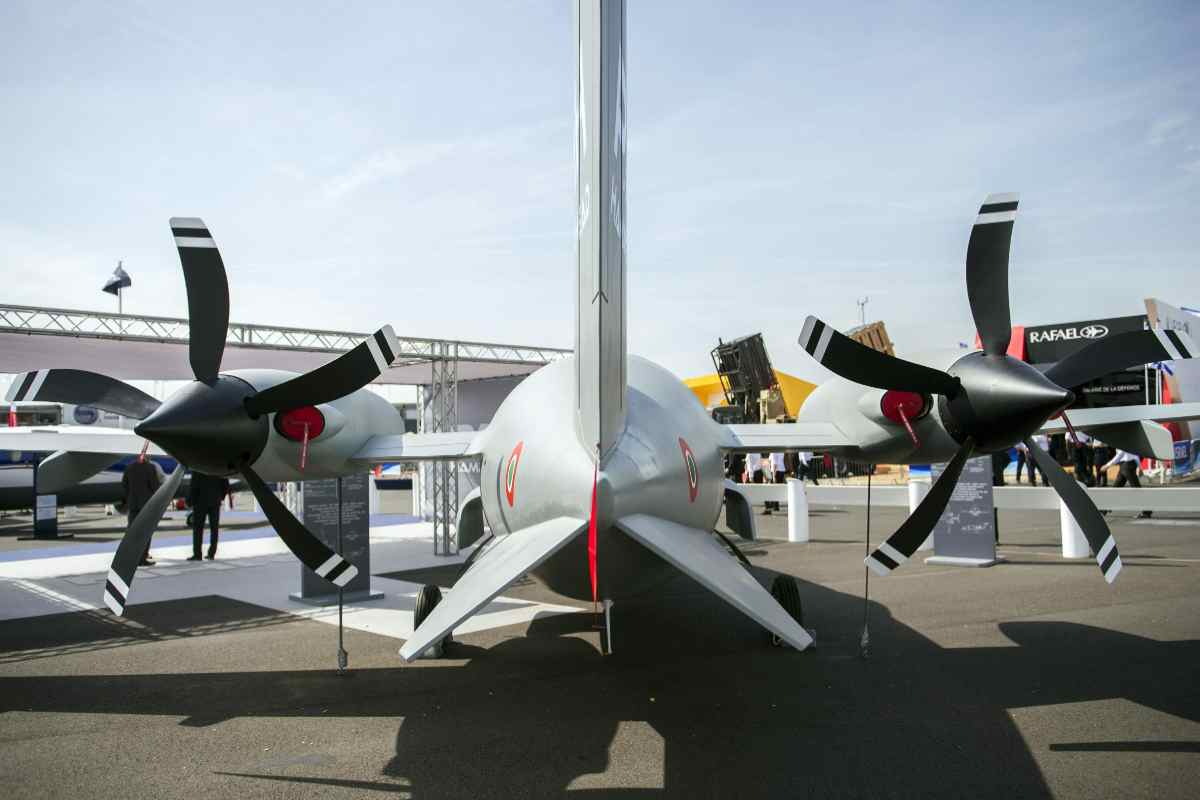 Cessione Piaggio Aero
